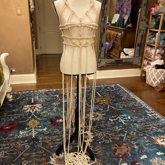 Handmade Macramé Rope Dress Accessory - Picture 10 of 16